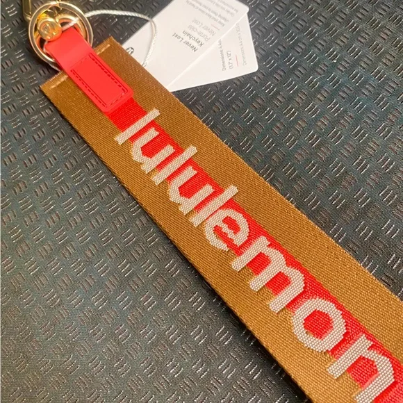 Lululemon Never Lost Keychain 9” - Picture 5 of 6
